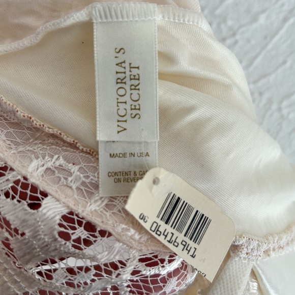 Vintage Victoria’s Secret Lace Bodysuit 34B – Made in USA Ivory NWT - Picture 5 of 7